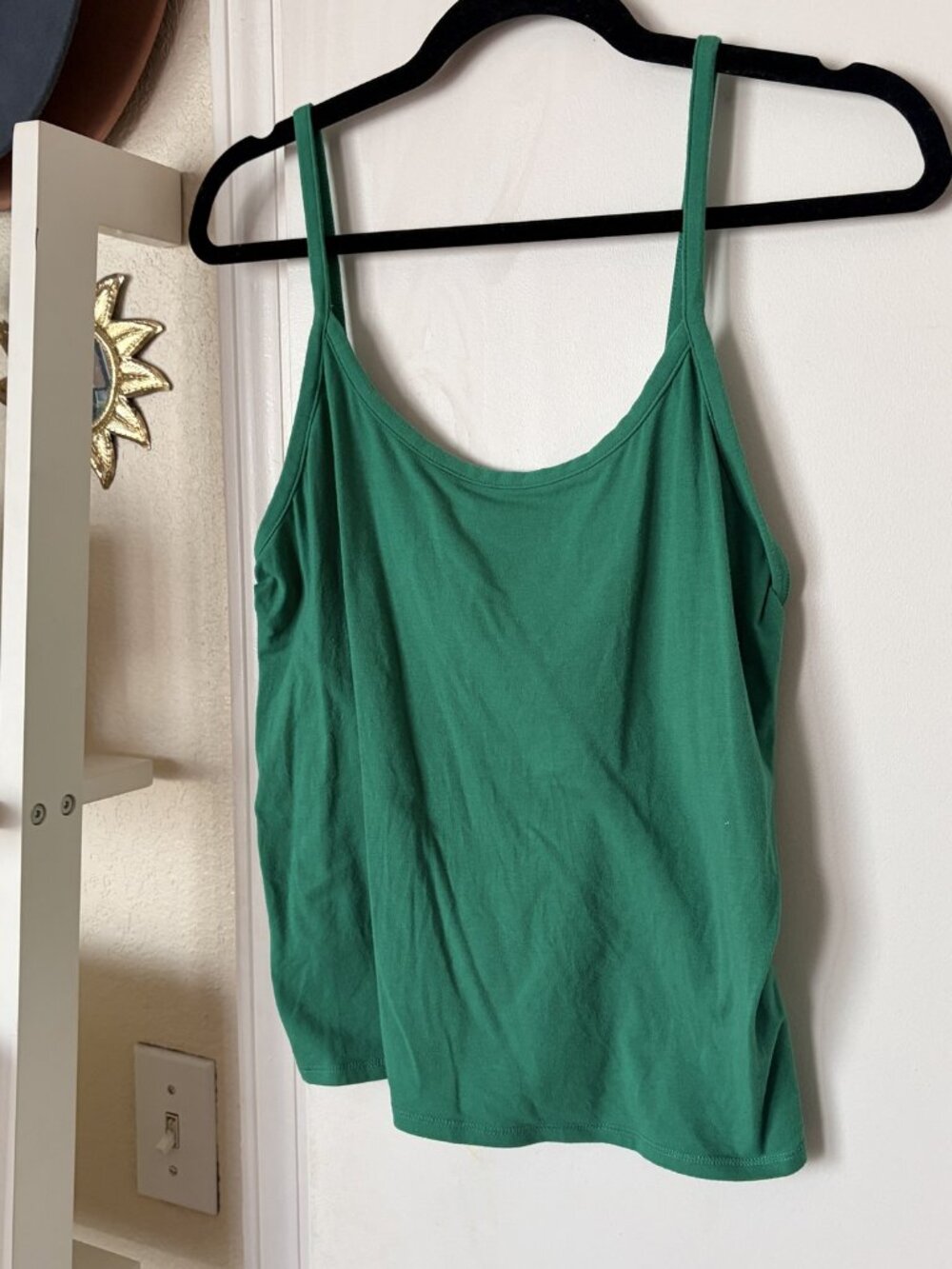 Everlane “SUPIMA FORM SPAGHETTI STRAP CAMI” (now sold out) Size L / kelly green